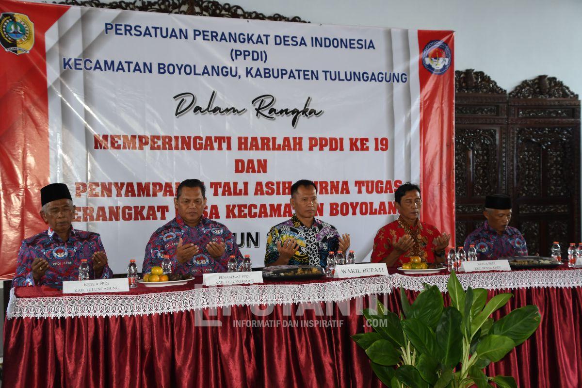 Wabup Tulungagung Hadiri Harlah Ke-19 PPDI: Perangkat Desa Wajah Pertama Pemerintah di Mata Masyarakat 3 1000376735