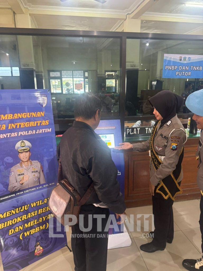 Digitalisasi Samsat Surabaya Selatan, Bayar Pajak Kendaraan Bermotor Mudah & Efisien IMG 20250715 WA0032