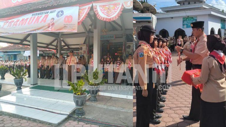 Upacara Hari Pramuka Ke- 64 Kwarran Kalidawir, Camat Rusdiyanto Kukuhkan Pramuka Garuda MTsN 2 Tulungagung 1000440826