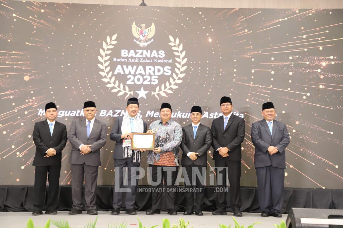 Bupati dan Baznas Jombang Raih Dua Penghargaan Bergengsi di Ajang Baznas Award 2025 1 IMG 20250828 WA0054