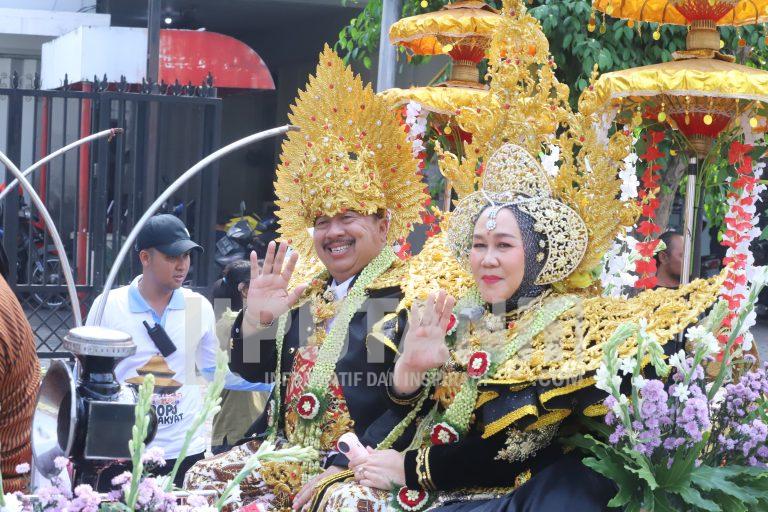 Semarak Peringatan Karnaval Hasil Bumi HUT RI ke-80 jlYfmZ6XlUNN0zzMTNYVscZw5KR7jrf4SXL3DbIC