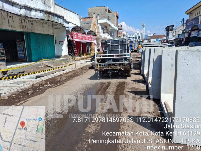 Dinas PUPR Kota Kediri Lakukan Peningkatan Jalan, Rehabilitasi Drainase dan Trotoar Di Jalan Stasiun IMG 20250902 WA0027