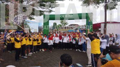 Bupati Gatut Sunu Berangkatkan Jalan Sehat Hari Jadi RSUD Dr. Iskak ke-108 IMG 20251114 WA0009