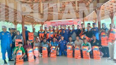 Ngobar Masir Satpolairud Polres Situbondo Beri Banyak Manfaat bagi Pengelola Wisata Jelang Nataru IMG 20251127 WA0098 1