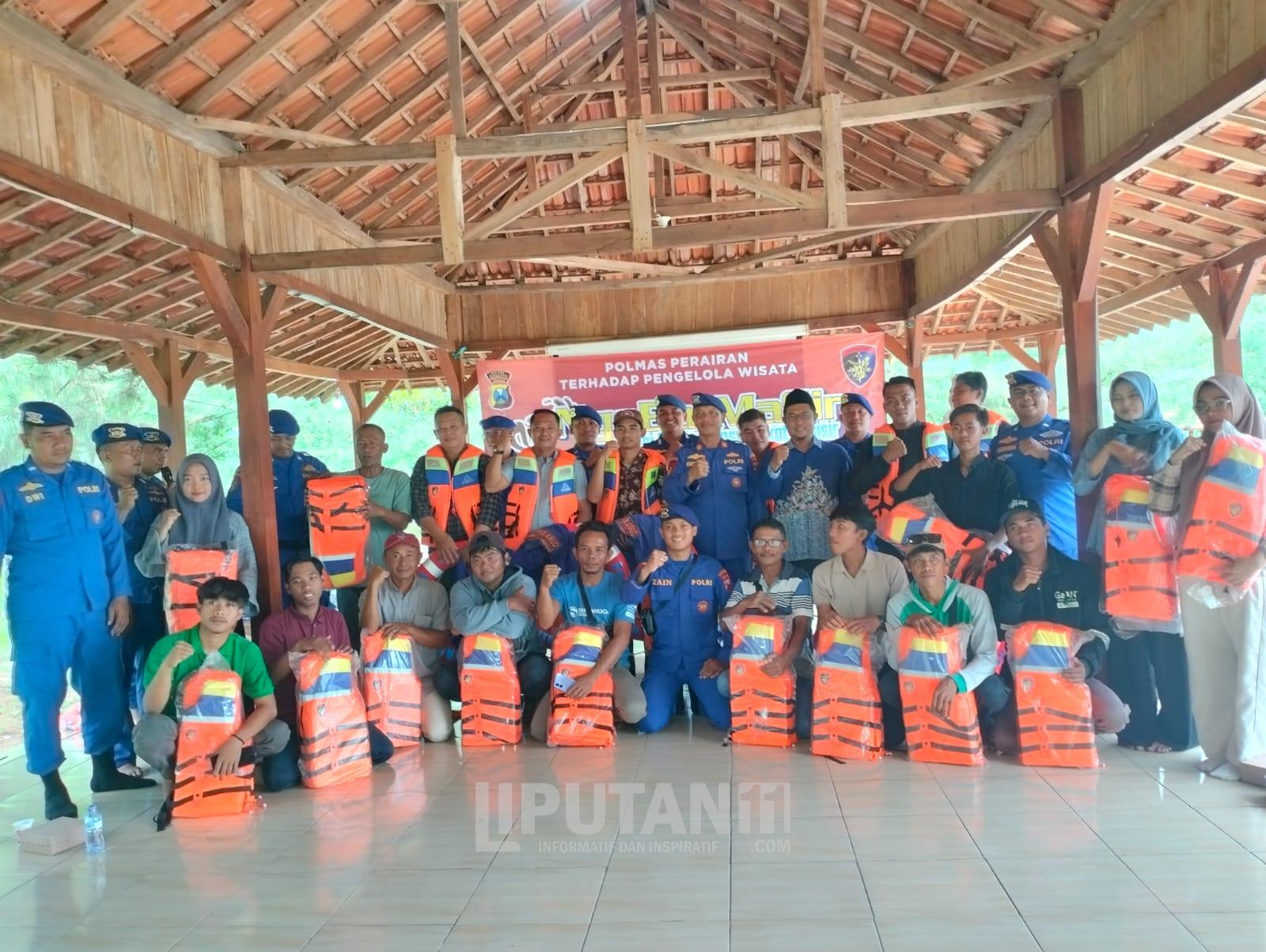 Ngobar Masir Satpolairud Polres Situbondo Beri Banyak Manfaat bagi Pengelola Wisata Jelang Nataru 1 IMG 20251127 WA0098 1