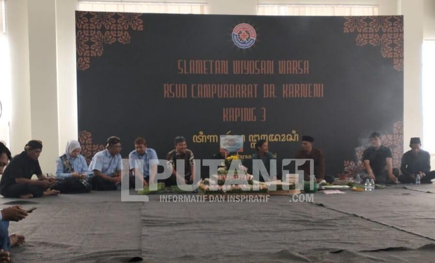 RSUD Campurdarat dr. Karneni Gelar Peringatan HUT Ke-3: Teguhkan Komitmen Tingkatkan Mutu Pelayanan Kesehatan 1 IMG 20251204 WA0038