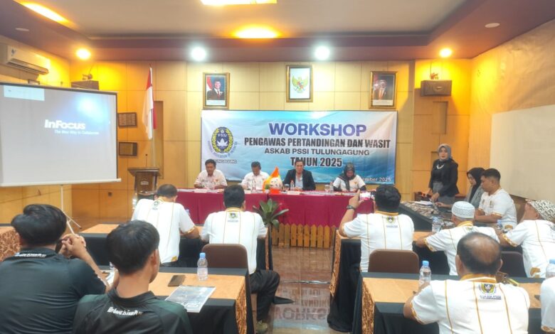 Tingkatkan Kualitas Perangkat Pertandingan, PSSI Kabupaten Tulungagung Gelar Workshop Pengawas Pertandingan dan Wasit 1 09.11.25.WorkshopPengawasPertandinganWasit2025.02