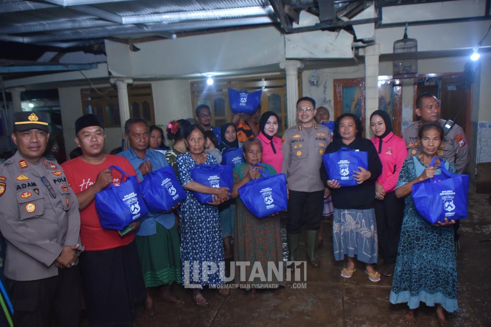 Kapolres Situbondo Bersama Bhayangkari Salurkan Bantuan Sosial untuk Warga Terdampak Banjir 1 IMG 20260124 WA0022