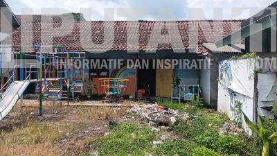 Harapan di Balik Gedung Kusam: PAUD Kartika Kencana Menunggu Perhatian Pemkab Jombang IMG 20260126 WA0004