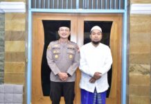 Kapolres Bersilaturahmi,Jaga Kamtibnas Dengan Dukungan Ulama Dan Ziarah Ke Makam Pahlawan silaturahmikiai 3