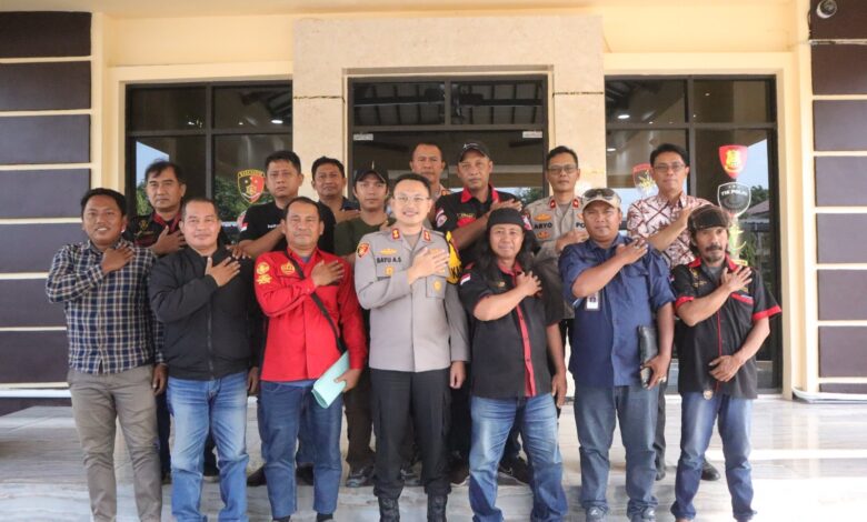Terima Audiensi LBH dan LSM, Kapolres Situbondo Minta Warga Tak Segan Laporkan Segala Bentuk Intimidasi 1 IMG 20260206 WA0098 1