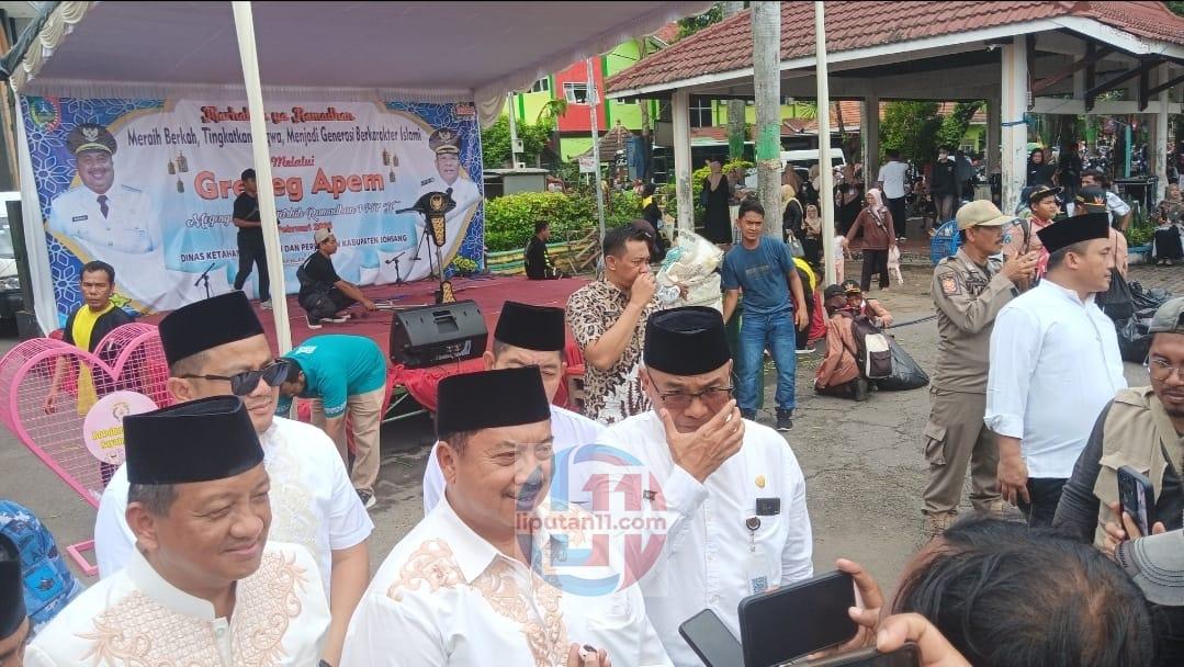 DKPP Jombang Hadirkan 15.750 Apem di Grebeg Apem 2026, Ribuan Warga Padati Alun-Alun 1 IMG 20260212 WA0006
