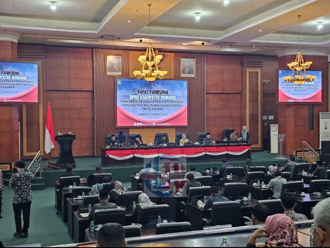 Jawab Pandangan Fraksi, Bupati Warsubi Paparkan Skema Komprehensif Pengelolaan BMD 1 IMG 20260212 WA0009