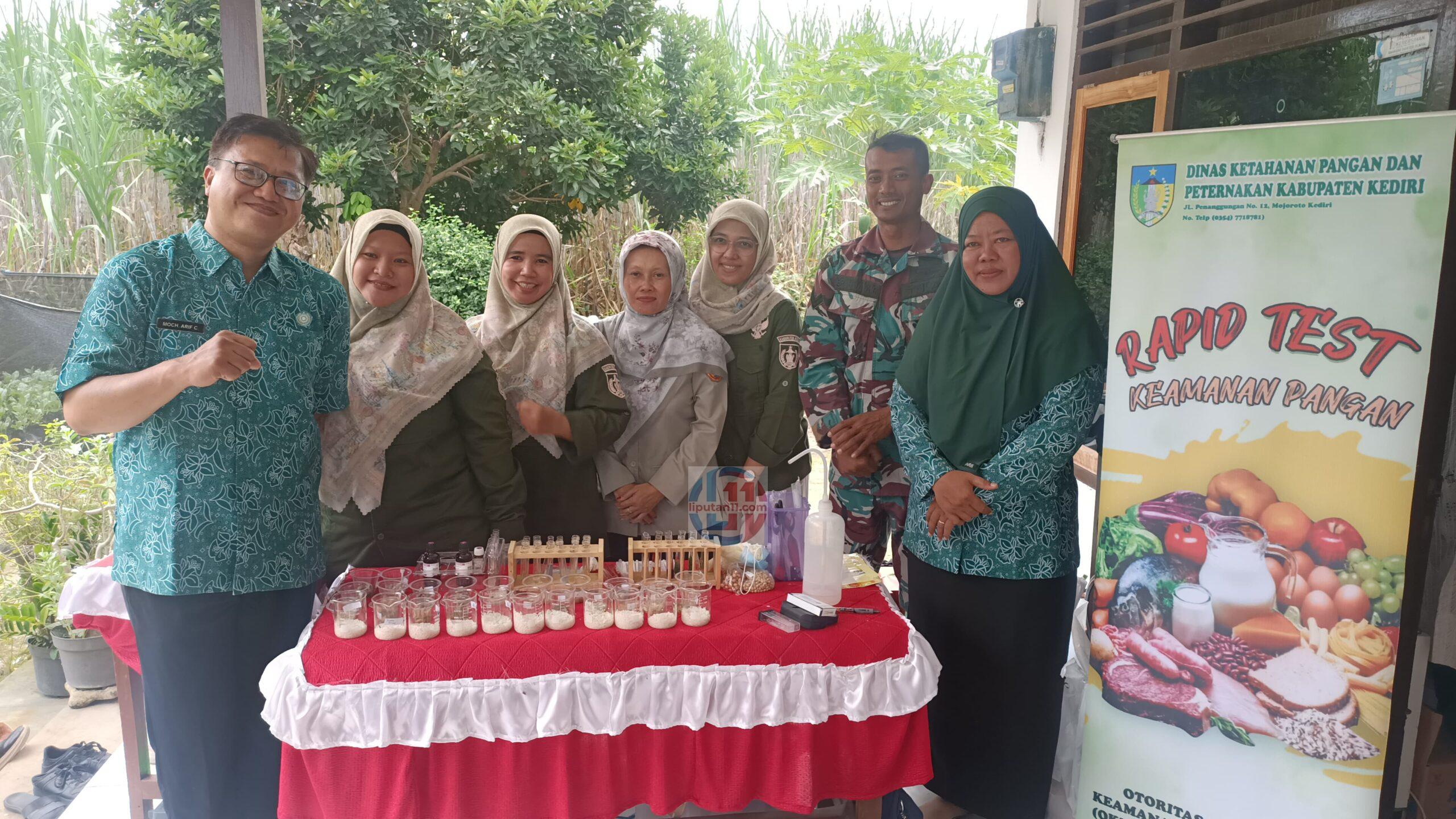 Bimtek Tes Cepat Makanan Jadi Bagian Edukasi Kesehatan pada TMMD 127 Tahun 2026 Kodim Kediri di Desa Gadungan 1 IMG 20260213 WA0234 scaled