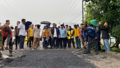 Dikawal Langsung Bupati Warsubi, Jalan Nasional Jombang Akhirnya Masuk Perbaikan Menyeluruh 2 IMG 20260223 WA0001