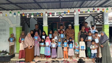 Samapta Polres Situbondo Salurkan 50 Mushaf untuk Anak Yatim melalui Program PASABBER 2 al quran 2