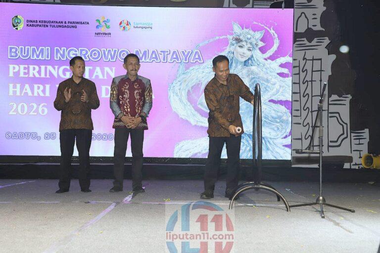 Plt Bupati Tulungagung Hadiri Peringatan Hari Tari Dunia 2026 d285e3f45f2e5d18ab80127d2c29acac