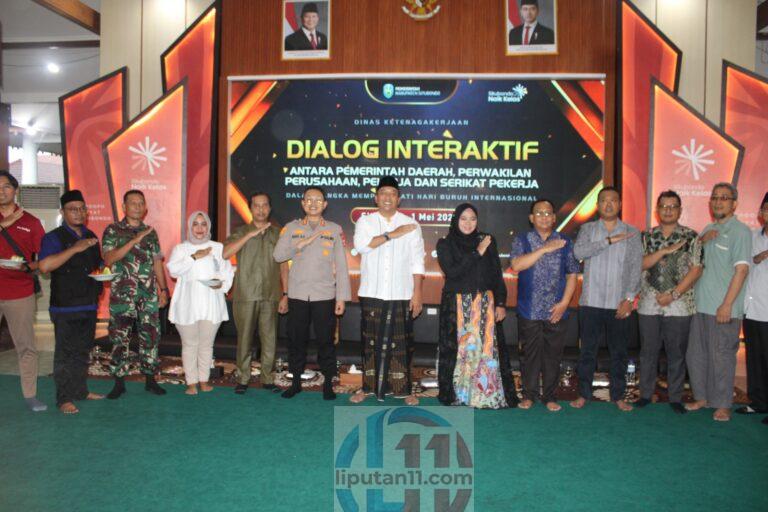 May Day di Situbondo Diwarnai Dialog Interaktif dan Berbagi Sembako, Kapolres Siap Jadi Mitra Strategis Pekerja IMG 20260501 WA0036