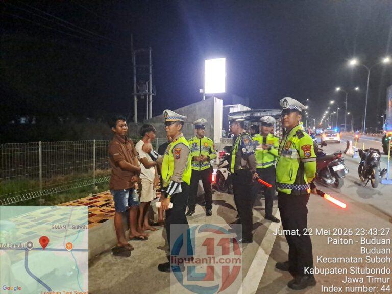 Respons Laporan Warga, Polisi Edukasi Bahaya Berjualan dan Balap Liar di sekitar Exit Tol Situbondo Barat cek tol 4