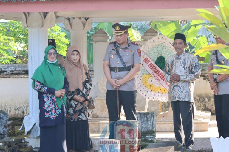 Tabur Bunga Penuh Makna, Polres Bondowoso Kenang Para Perjuangan Pahlawan dan Kapolri Keempat IMG 20260624 WA0069