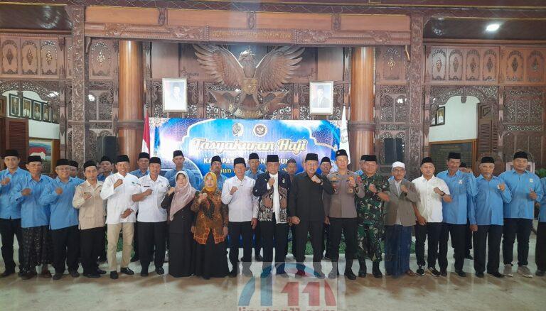 Plt Bupati Tulungagung Hadiri Tasyakuran Jamaah Haji 1448 H, Ajak Jamaah Jadi Teladan di Tengah Masyarakat 20260708 230753 1