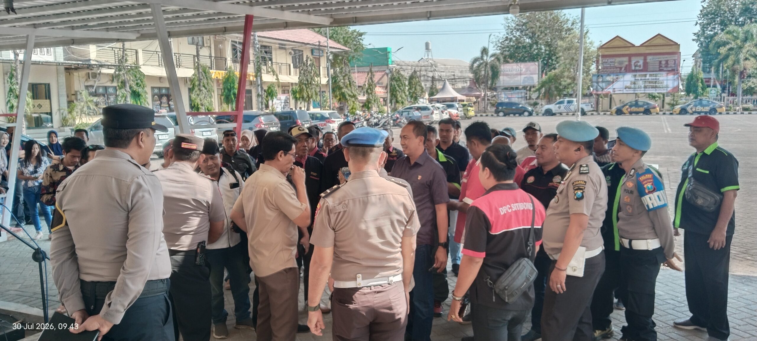 LSM Ber- SKP Melaporkan Dugaan (*Hoax*) Akun Tiktok DPC PDIP Ke Polres Situbondo 1 IMG 20260730 094348 scaled