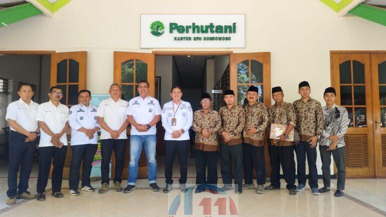 Perhutani KPH Bondowoso dan SMK Ibrahimy 1 Sukorejo Perkuat Sinergi Pendidikan Berbasis Kehutanan IMG 20260813 WA0022