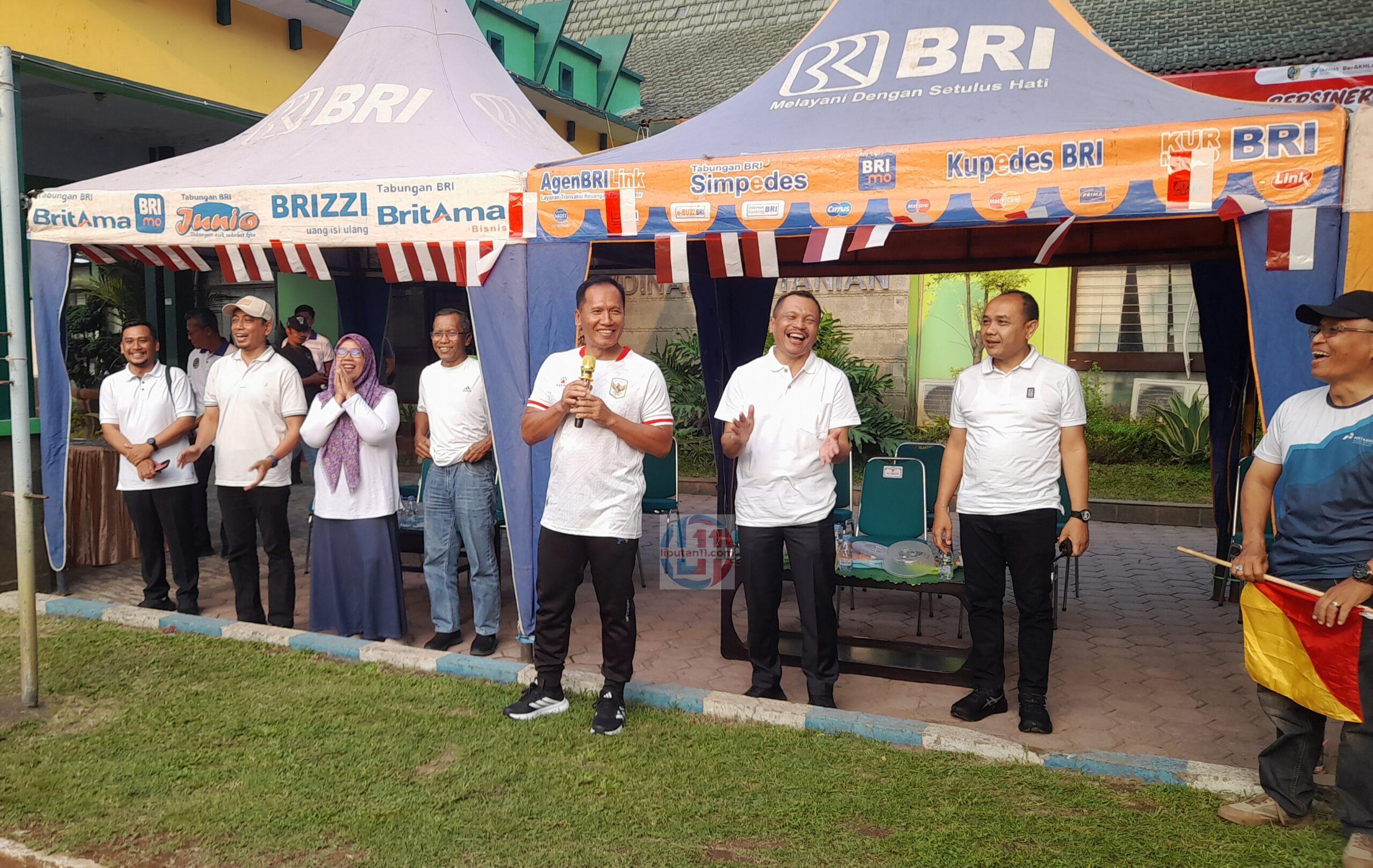 Plt Bupati Ahmad Baharudin Hadiri Final Turnamen Bola Voli HUT ke-81 RI Dinas Pertanian Tulungagung 1 20260910 053750 scaled