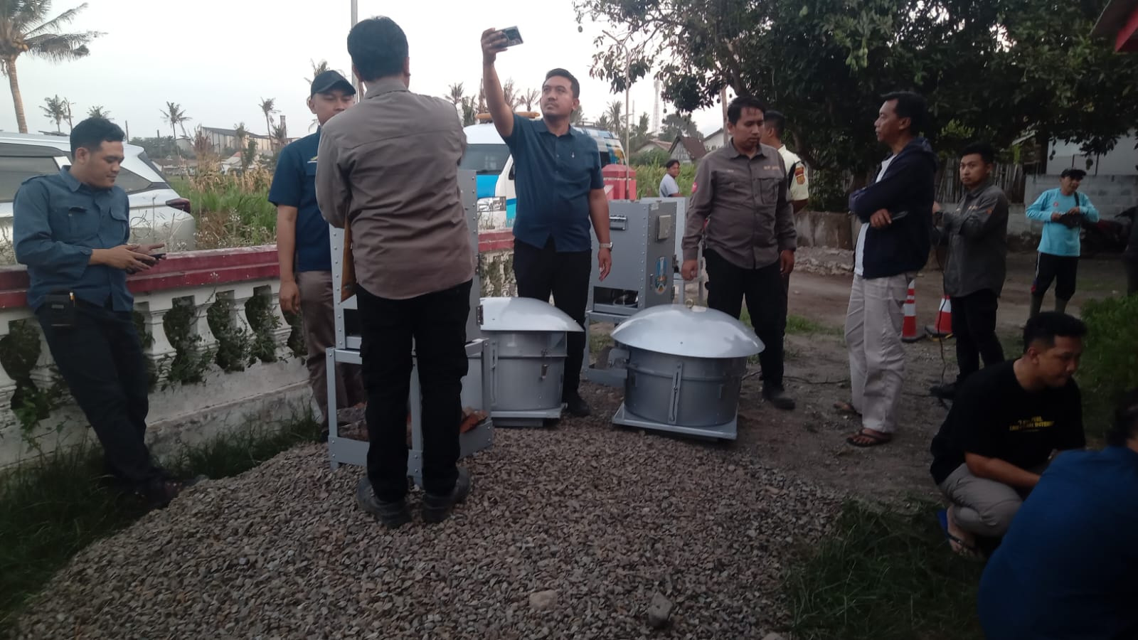*Apresiasi AMPS, Polda Jatim Gandeng DLH Jatim Pasang HVS 24 Jam di Area Terdampak Limbah PG Asembagus* 1 IMG 20261006 WA0273